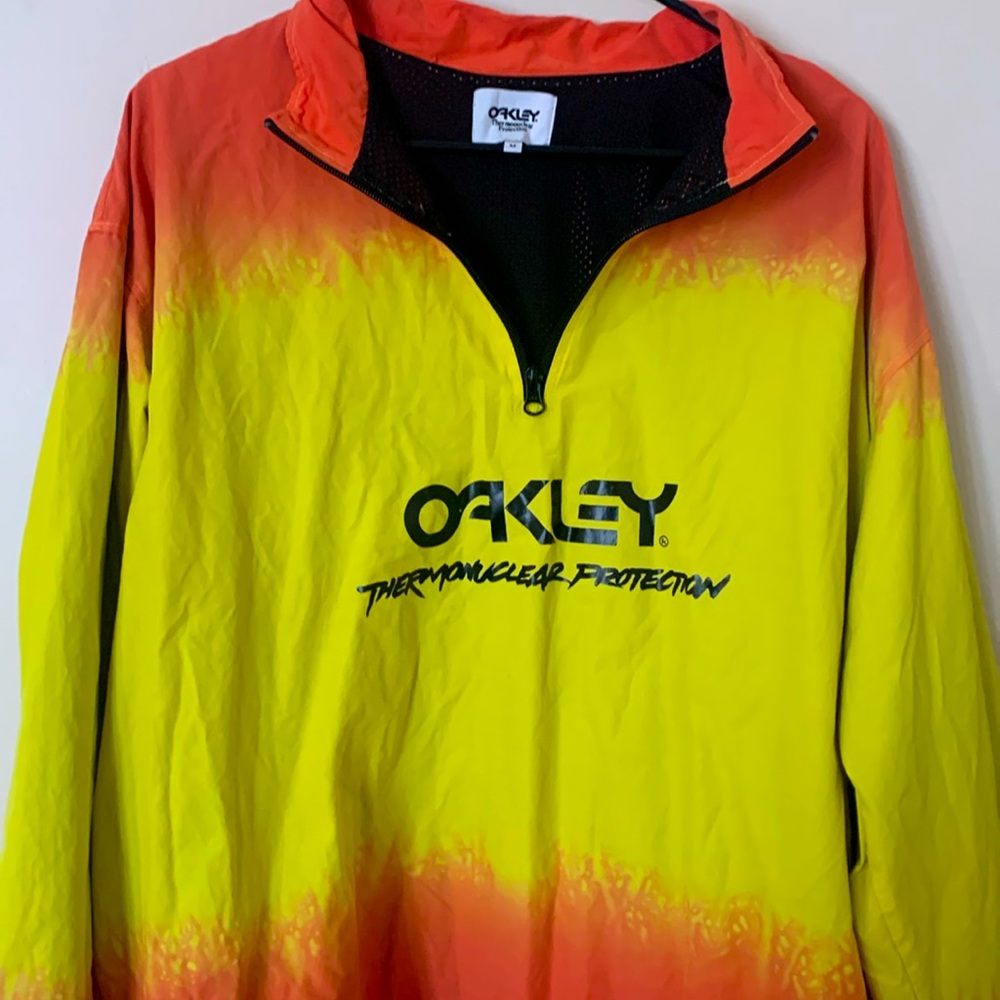 Oakley wind breaker
